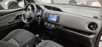Toyota Yaris 2020 - 12990 EUR, 61278 km - AUTO.MOTO.pt - 61278km - foto 38 de 39
