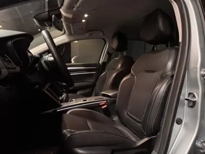 Renault Mégane Sport Tourer 2021 - 14990 EUR, 171050 km - AUTO.MOTO.pt - 171050km - foto 27 de 32