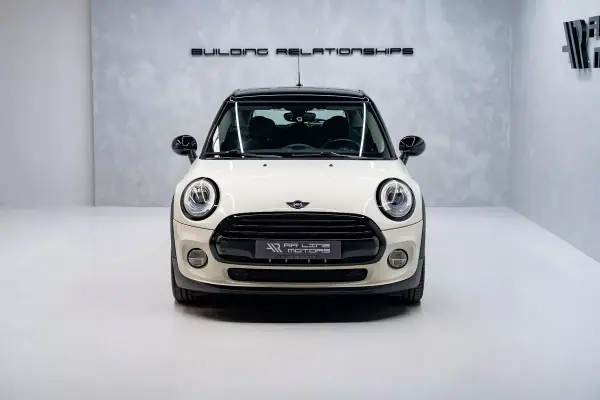 MINI 5 Portas 2017 - 14950 EUR, 89000 km - AUTO.MOTO.pt - 89000km - foto 5 de 36