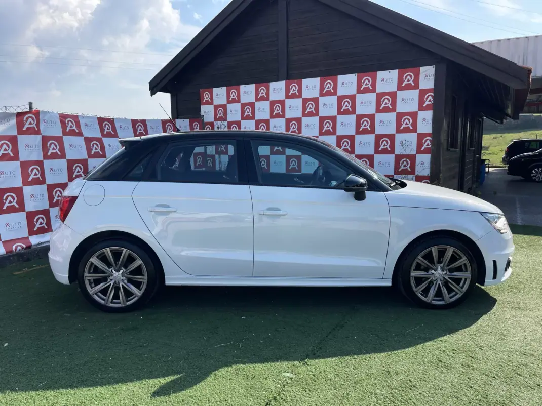 Audi A1 Sportback 2013 - 10990 EUR, 275155 km - AUTO.MOTO.pt - 275155km - foto 2 de 19