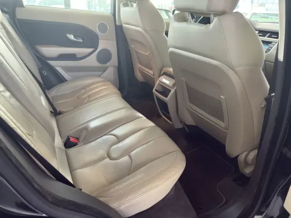 Land Rover Range Rover Evoque 2014 - 18250 EUR, 166221 km - AUTO.MOTO.pt - 166221km - foto 18 de 24