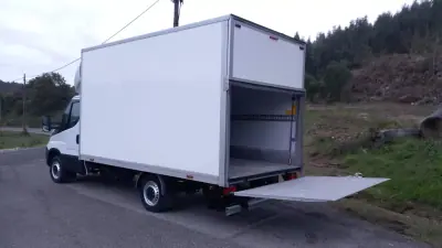 Iveco Daily 35 S14 2.3 D PLATAFORMA 2017 - 22500 EUR, 212340 km - AUTO.MOTO.pt - 212340km - foto 4 de 17