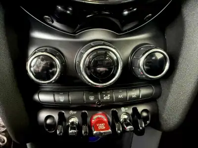 MINI One 2016 - 12999 EUR, 132000 km - AUTO.MOTO.pt - 132000km - foto 68 de 91