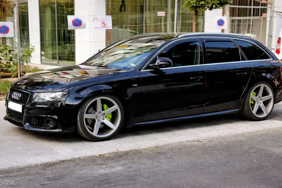 Audi A4 Avant 2008 - 12500 EUR, 186038 km - AUTO.MOTO.pt - 186038km - foto 2 de 15