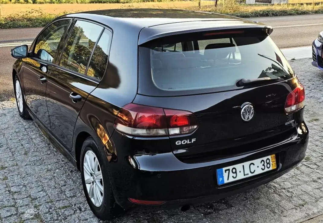Volkswagen Golf 2010 - 8500 EUR, 250000 km - 250000km - foto 16 de 18