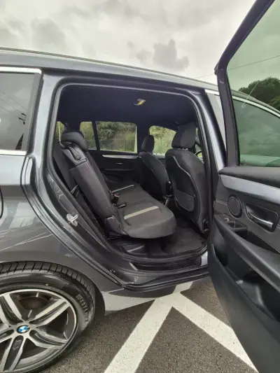 BMW 216 Gran Tourer 2017 - 16900 EUR, 130000 km - AUTO.MOTO.pt - 130000km - foto 8 de 12