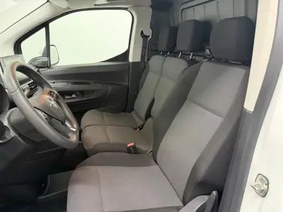 Opel COMBO 2019 - 12990 EUR, 104000 km - 104000km - foto 16 de 27
