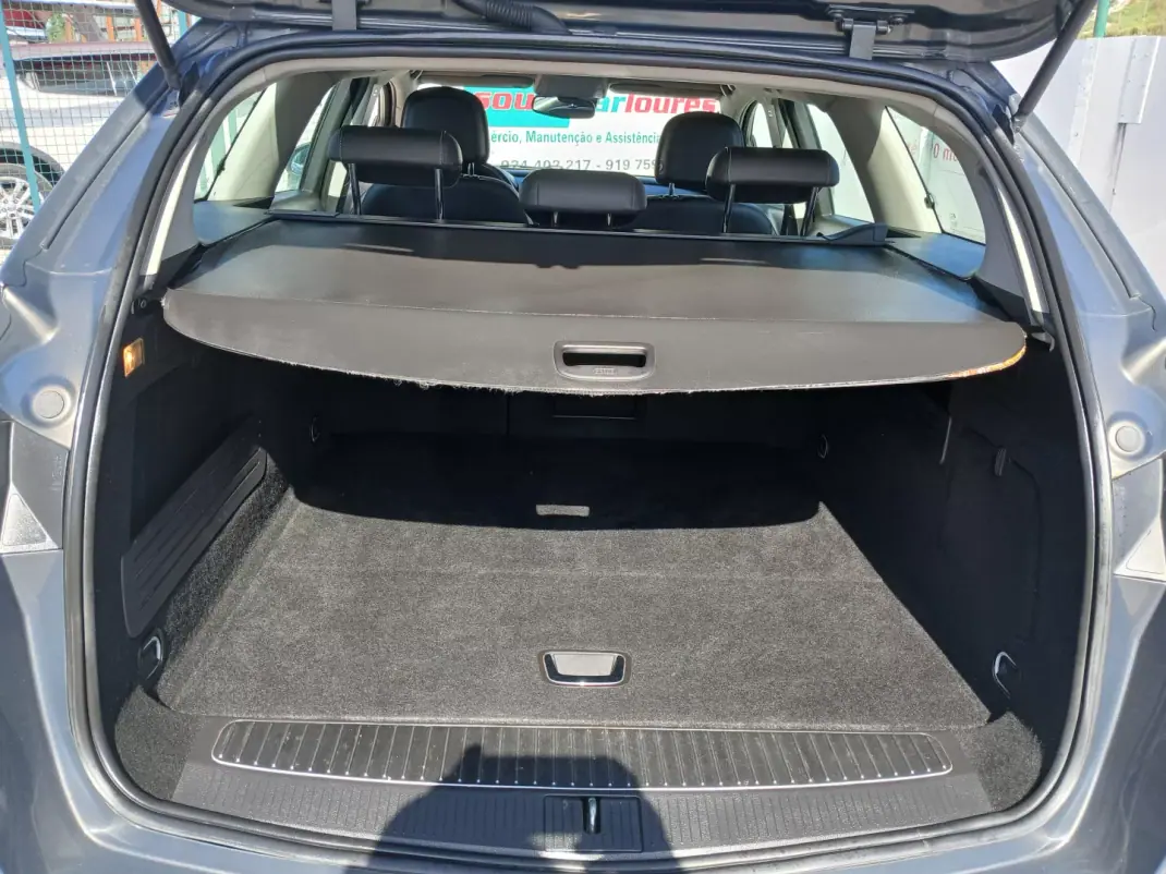 Opel Astra Sports Tourer 2013 - 7350 EUR, 143297 km - AUTO.MOTO.pt - 143297km - foto 26 de 26