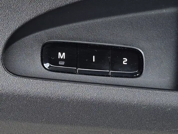 Polestar 2 2023 - 29890 EUR, 83810 km - AUTO.MOTO.pt - 83810km - foto 22 de 32