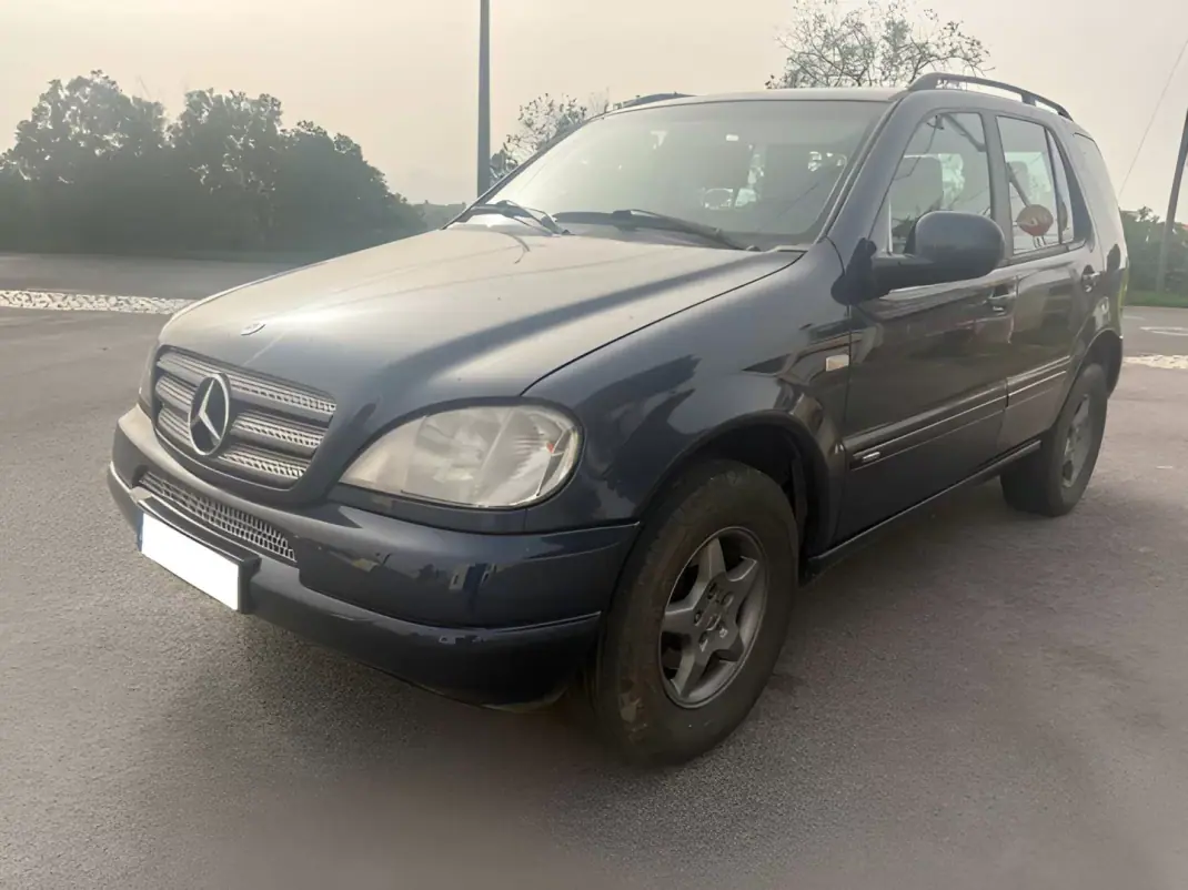 Mercedes-Benz ML 270 2000 - 6500 EUR, 450000 km - AUTO.MOTO.pt - 450000km - foto 2 de 8