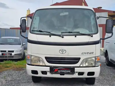 Toyota DYNA 150 2007 - 15999 EUR, 299000 km - AUTO.MOTO.pt - 299000km - foto 2 de 7