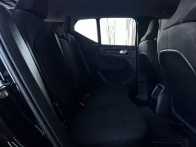 Volvo XC 40 2023 - 33490 EUR, 72063 km - AUTO.MOTO.pt - 72063km - foto 33 de 35