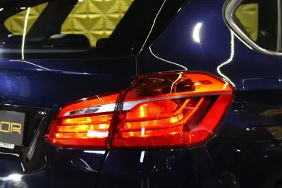 BMW 218 Active Tourer 2015 - 18250 EUR, 66000 km - AUTO.MOTO.pt - 66000km - foto 9 de 30