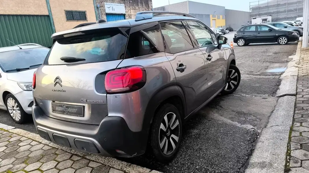 Citroën C3 Aircross 2018 - 10500 EUR, 102000 km - AUTO.MOTO.pt - 102000km - foto 14 de 19