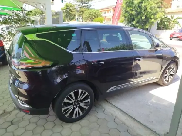 Renault Espace 2016 - 17000 EUR, 135000 km - AUTO.MOTO.pt - 135000km - foto 2 de 4