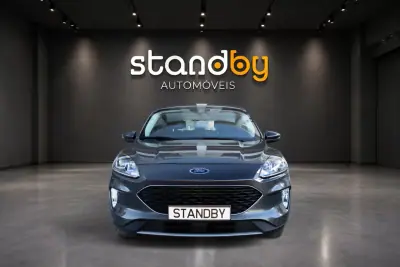 Ford Kuga 2022 — foto 6 de 14