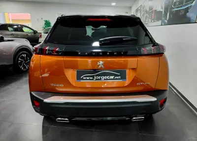 Peugeot 2008 2020 - 15990 EUR, 67000 km - AUTO.MOTO.pt - 67000km - foto 14 de 61