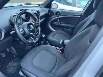 MINI Countryman 2011 - 9999 EUR, 208121 km - AUTO.MOTO.pt - 208121km - foto 17 de 21