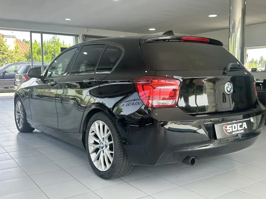 BMW 118 2012 - 13990 EUR, 208845 km - 208845km - foto 5 de 31
