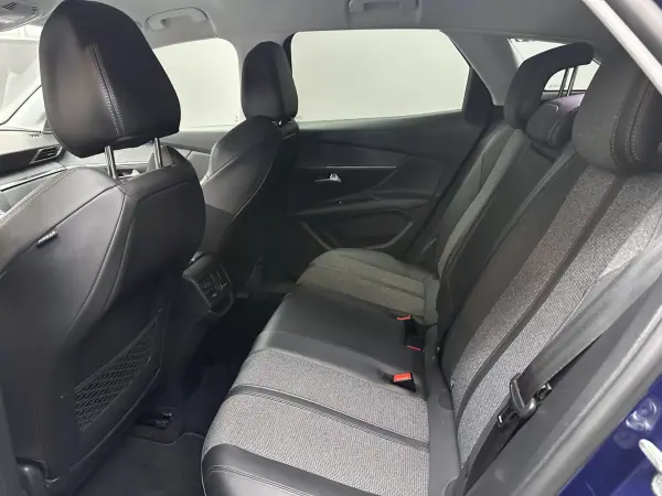 Peugeot 3008 2020 - 17000 EUR, 142000 km - AUTO.MOTO.pt - 142000km - foto 12 de 42