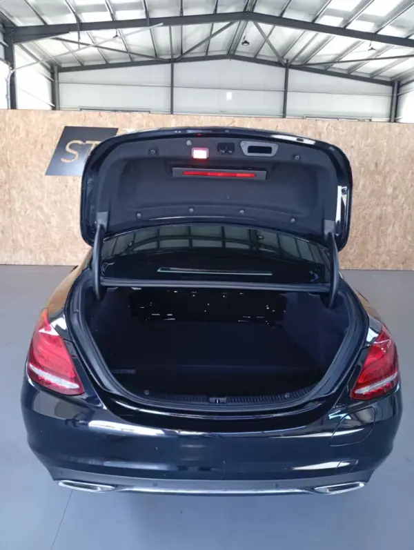 Mercedes-Benz C 350 2016 - 24950 EUR, 129659 km - AUTO.MOTO.pt - 129659km - foto 9 de 18