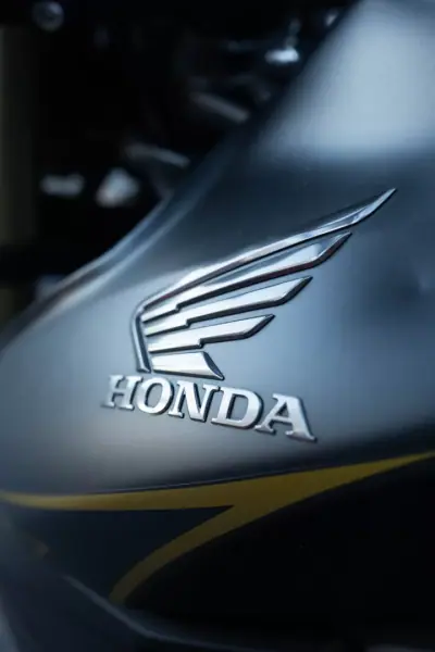 Honda CB 1000R 2012 - 8900 EUR, 22000 km - AUTO.MOTO.pt - 22000km - foto 11 de 26