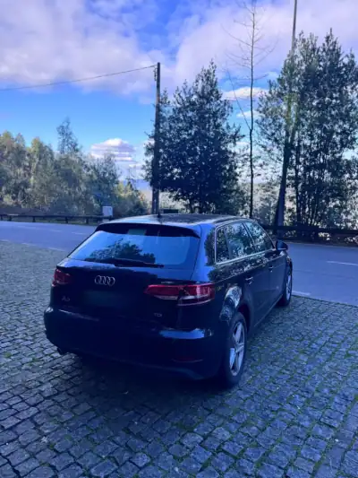 Audi A3 2018 - 19500 EUR, 114450 km - AUTO.MOTO.pt - 114450km - foto 18 de 21