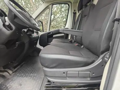 Citroën JUMPER 2.0 Blue Hdi L 2 H 2 2020 - 21490 EUR, 89300 km - AUTO.MOTO.pt - 89300km - foto 20 de 31