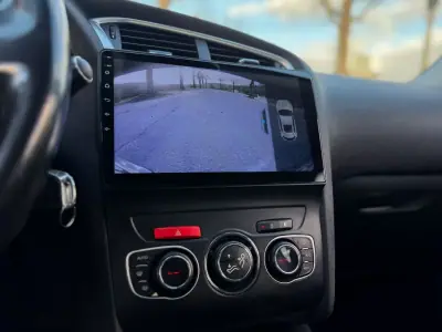 Citroën C4 2012 - 8990 EUR, 185518 km - AUTO.MOTO.pt - 185518km - foto 5 de 10