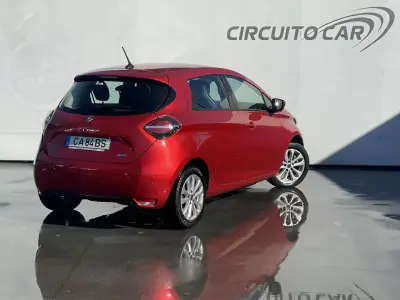 Renault Zoe 2020 - 15250 EUR, 74811 km - AUTO.MOTO.pt - 74811km - foto 3 de 38
