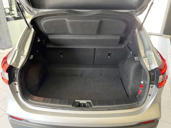Nissan Qashqai 2019 - 18900 EUR, 106352 km - AUTO.MOTO.pt - 106352km - foto 22 de 22