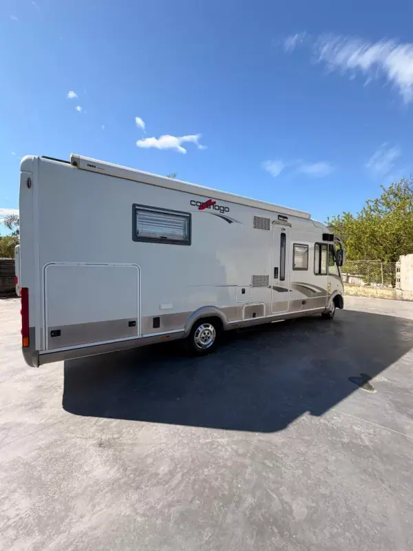 Fiat Ducato 2011 - 58000 EUR, 159000 km - AUTO.MOTO.pt - 159000km - foto 2 de 14