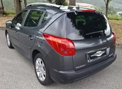 Peugeot 207 SW 2008 - 7550 EUR, 104700 km - 104700km - foto 7 de 10