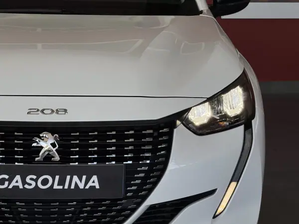 Peugeot 208 2022 - 14990 EUR, 46691 km - AUTO.MOTO.pt - 46691km - foto 4 de 21