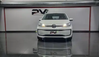 Volkswagen Up! 2016 - 8990 EUR, 150000 km - AUTO.MOTO.pt - 150000km - foto 16 de 22