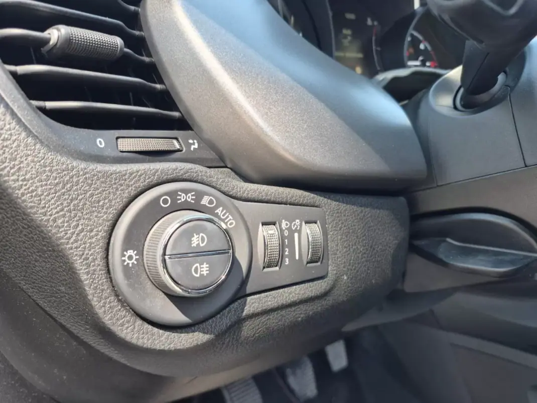 Fiat 500X 2023 - 18900 EUR, 42057 km - 42057km - foto 9 de 24