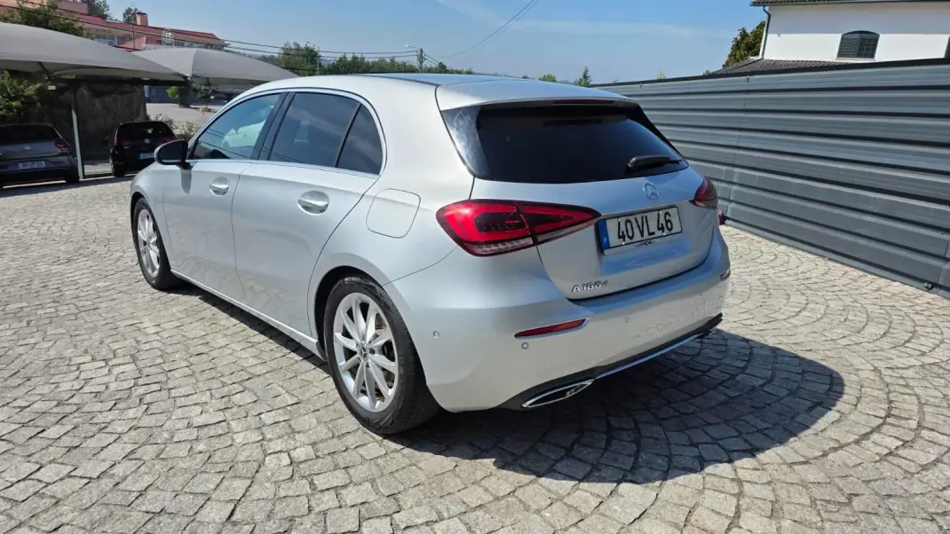 Mercedes-Benz A 180 2018 - 21890 EUR, 115000 km - 115000km - foto 3 de 37