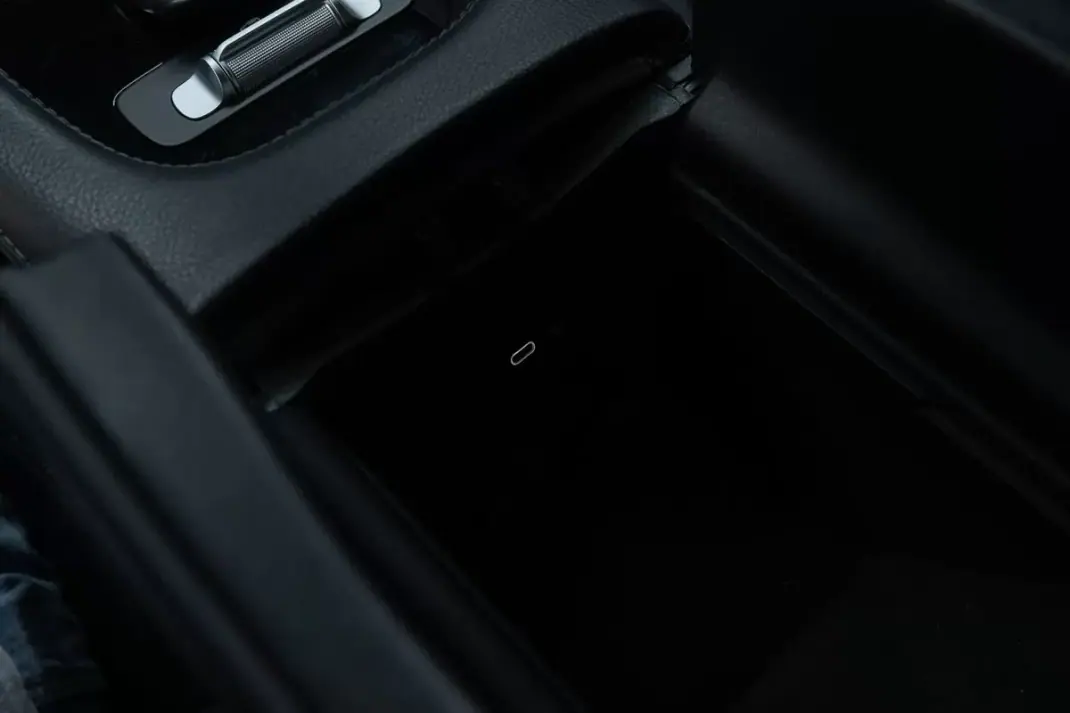 Mercedes-Benz GLE 350 2023 - 81950 EUR, 74000 km - AUTO.MOTO.pt - 74000km - foto 58 de 60