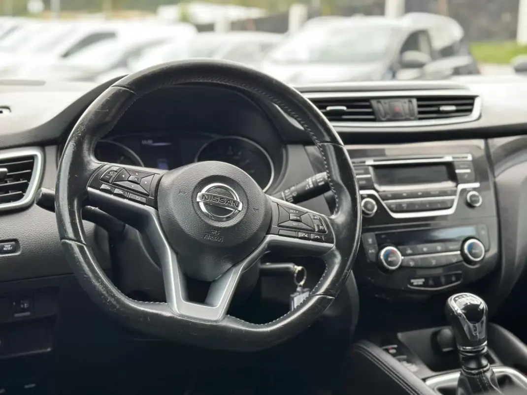 Nissan Qashqai 2018 - 20490 EUR, 79422 km - 79422km - foto 11 de 16
