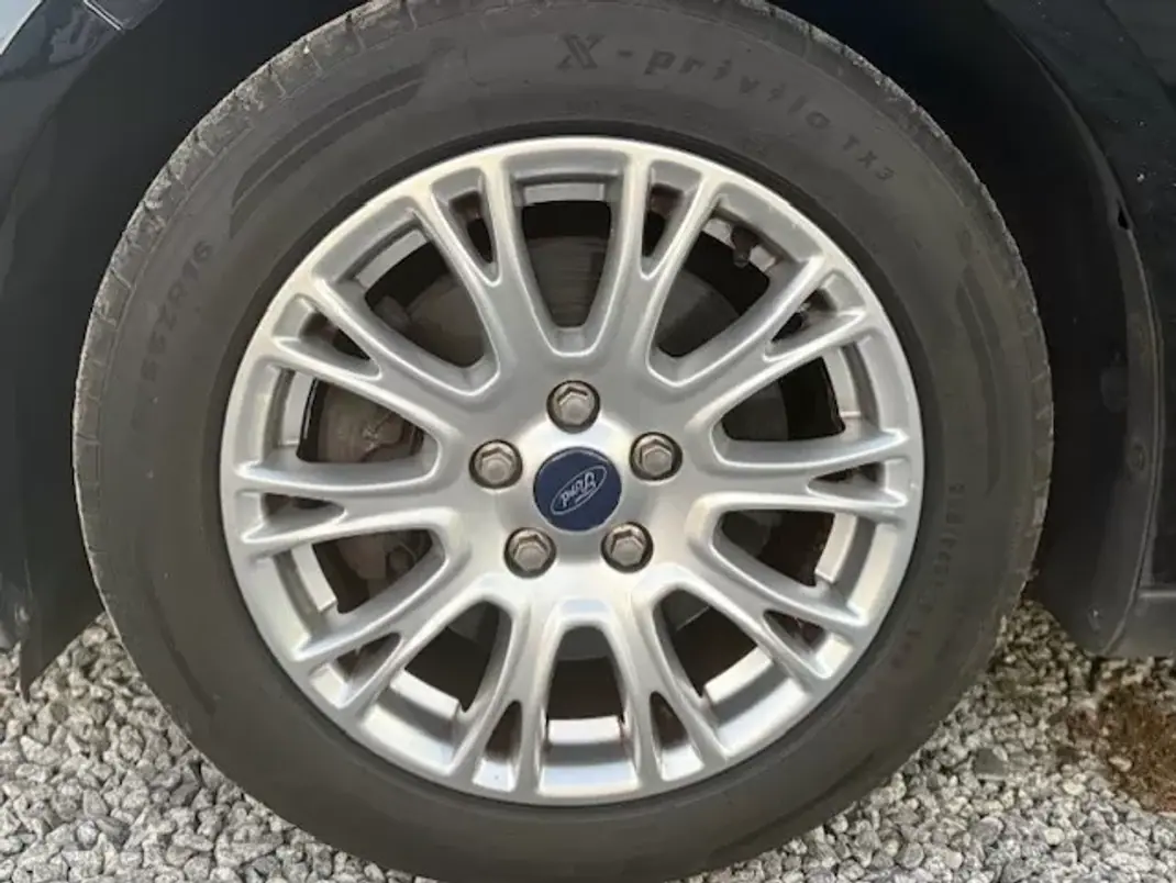 Ford 2011 - 8250 EUR, 224000 km - 224000km - foto 9 de 29