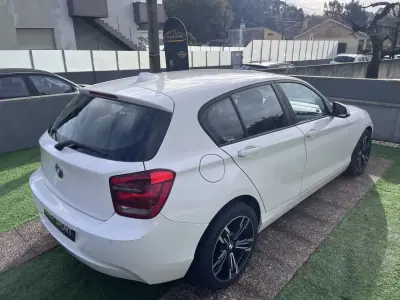 BMW 114 2014 - 12500 EUR, 230000 km - AUTO.MOTO.pt - 230000km - foto 12 de 55