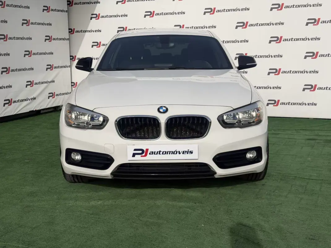 BMW 114 2015 - 11500 EUR, 241000 km - AUTO.MOTO.pt - 241000km - foto 3 de 20