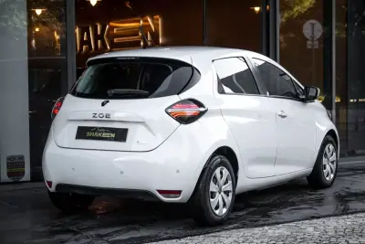 Renault Zoe 2020 - 12900 EUR, 44743 km - AUTO.MOTO.pt - 44743km - foto 4 de 38