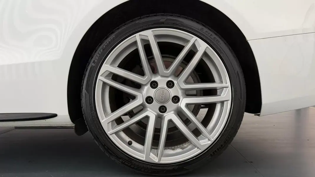 Audi A5 Cabrio 2016 - 25900 EUR, 121865 km - AUTO.MOTO.pt - 121865km - foto 15 de 32