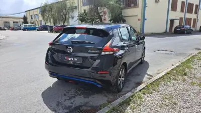 Nissan Leaf 2018 - 12890 EUR, 62000 km - AUTO.MOTO.pt - 62000km - foto 19 de 45