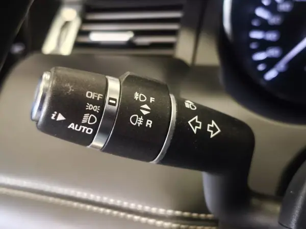 Land Rover Range Rover Evoque 2015 - 20990 EUR, 167316 km - AUTO.MOTO.pt - 167316km - foto 12 de 31