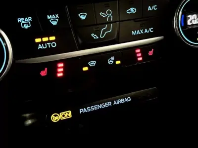 Ford Puma 2020 - 16500 EUR, 107000 km - AUTO.MOTO.pt - 107000km - foto 42 de 59