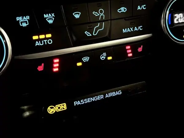 Ford Puma 2020 - 16500 EUR, 107000 km - AUTO.MOTO.pt - 107000km - foto 42 de 59