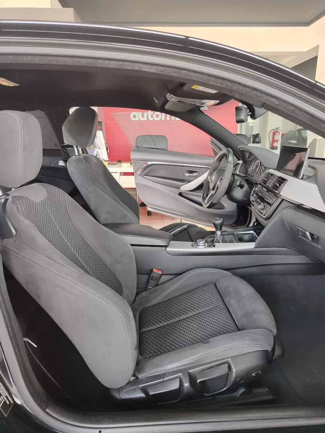 BMW 420 2018 - 24990 EUR, 67000 km - 67000km - foto 16 de 30
