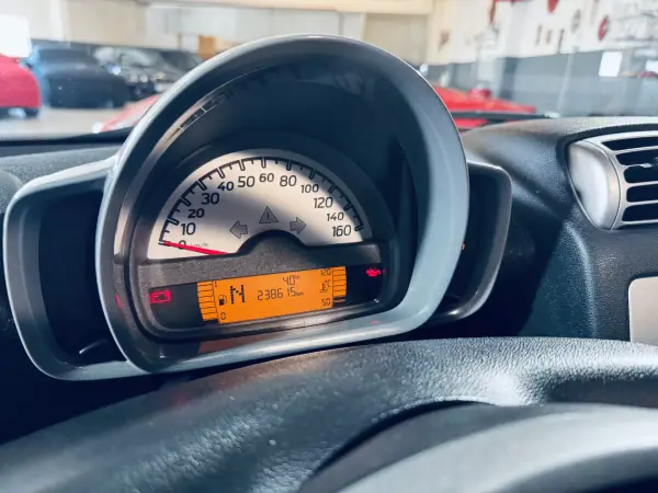 Smart ForTwo Coupé 2008 - 4650 EUR, 238615 km - AUTO.MOTO.pt - 238615km - foto 21 de 28